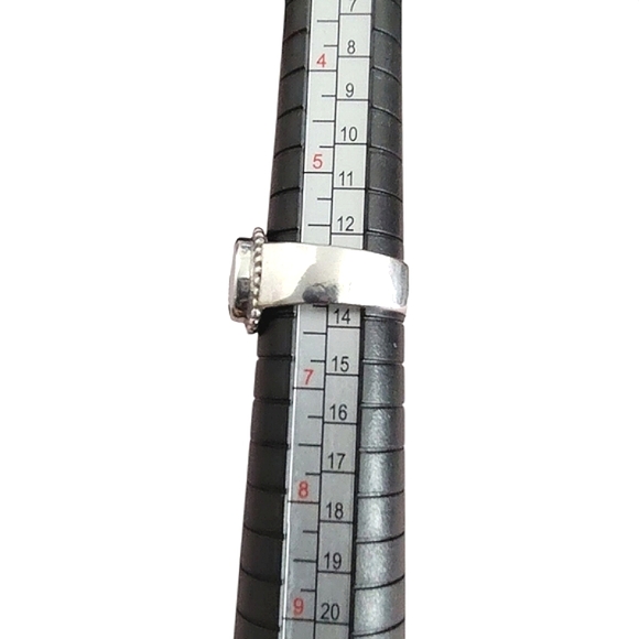 Handmade Vintage Sterling Silver Ring with Mother of Pearl – Size 6.25 - Picture 6 of 6